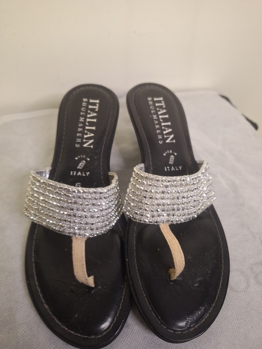 Italian Shoemakers Black Sandals with Silver Crystal Band Size 6
